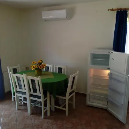 Relax House Apartment *